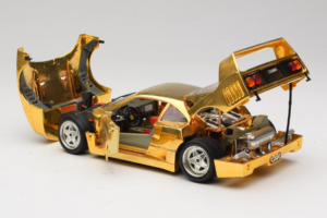 Ferrari F40 Chrome Gold Limited Edition 250 pcs Bburago 1:18 3332-G1 Metal - imagen 5 de 8