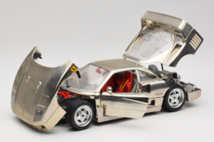 Ferrari F40 Chrome Silver Bburago 1:18 3401 Metal - imagen 2 de 8