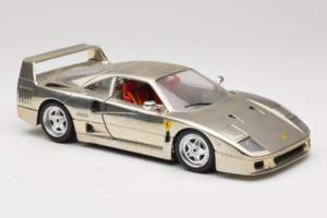 Ferrari F40 Chrome Silver Bburago 1:18 3401 Metal - imagen 6 de 8