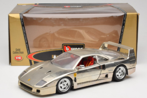 Ferrari F40 Chrome Silver Bburago 1:18 3401 Metal - imagen 8 de 8