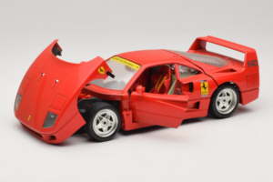 Ferrari F40 Club Deutschland Rojo Bburago 1:18 3032-L3 Metal - imagen 2 de 8