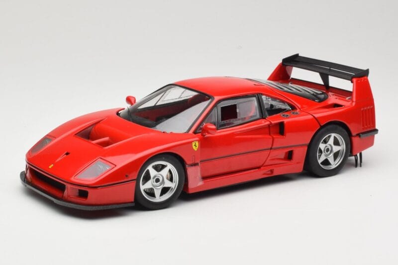 Ferrari F40 Competizione Test Version Rojo Hot Wheels 1:18 P9922 Metal