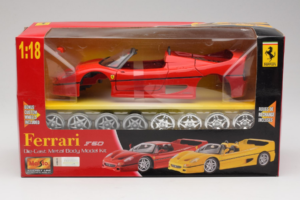 Ferrari F40 Rojo Model Kit Maisto 1:18 39822 Metal