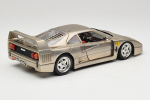 Ferrari F40 Dark Chrome Silver Kroymans Edición Limitada Bburago 1:18 3032-C2 Metal - imagen 3 de 8
