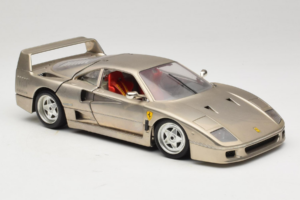 Ferrari F40 Dark Chrome Silver Kroymans Edición Limitada Bburago 1:18 3032-C2 Metal - imagen 6 de 8
