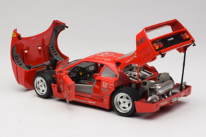 Ferrari F40 Evoluzione FC Nürnberg Special Edition Rojo Bburago 1:18 3042-FCN Metal - imagen 5 de 8
