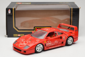 Ferrari F40 Evoluzione FC Nürnberg Special Edition Rojo Bburago 1:18 3042-FCN Metal - imagen 8 de 8