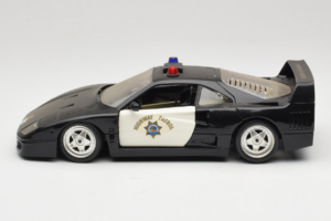 Ferrari F40 Highway Patrol Negro Blanco Bburago 1:18 3022-H1 Metal - imagen 4 de 8