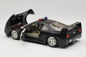 Ferrari F40 Highway Patrol Negro Blanco Bburago 1:18 3022-H1 Metal - imagen 5 de 8