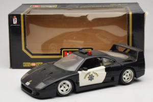 Ferrari F40 Highway Patrol Negro Blanco Bburago 1:18 3022-H1 Metal - imagen 8 de 8