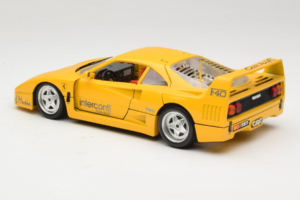 Ferrari F40 Interconti Car HiFi Amarillo Bburago 1:18 3032-I1 Metal - imagen 7 de 8
