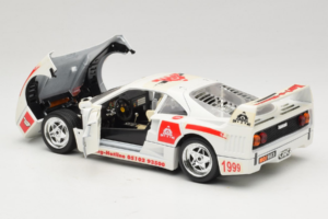 Ferrari F40 Kart-o-Mania Blanco Bburago 1:18 3332-W3 Metal - imagen 5 de 8