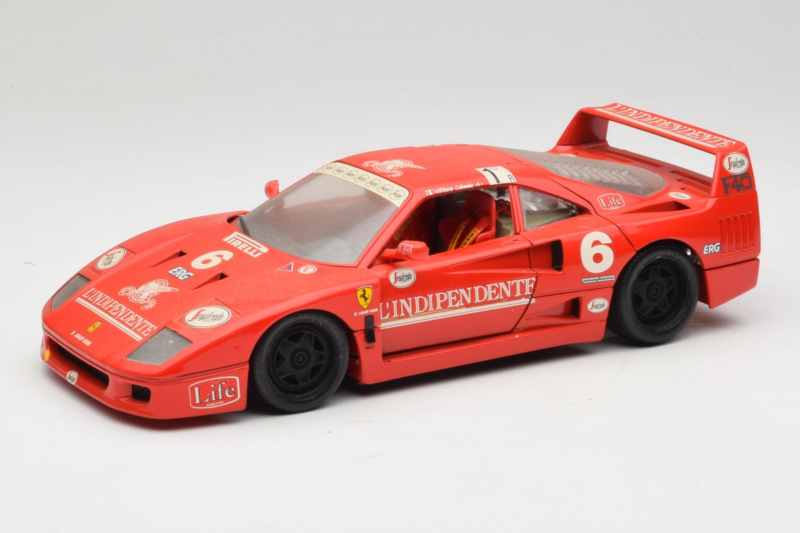 Ferrari F40 #6 V. Colombo L'Indipendente Rojo 1987 Bburago 1:18 3032-L1 Metal