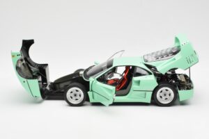 Ferrari F40 Verde Menta Kyosho 1:18 08416MG Metal - imagen 5 de 10