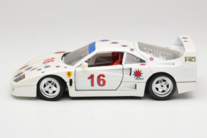 Ferrari F40 #16 Borsenmodells Blanco Limited Edition 333 pcs 1987 Bburago 1:18 3332-W1 Metal - imagen 4 de 8