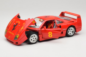 Ferrari F40 #8 Bevro International Rojo 1987 Bburago 1:18 3332-P3 Metal - imagen 2 de 8