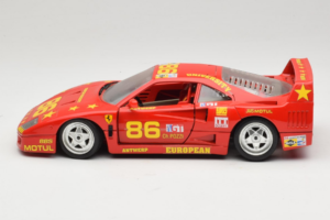 Ferrari F40 LM #86 Ch. Pozzi IMSA 24 Hours of Le Mans 1985 Rojo Bburago 1:18 3332-P6 Metal - imagen 4 de 8