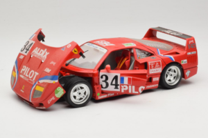 Ferrari F40 LM Pilot #34 Ferte / Thavenin / Palau 24 Hours of Le Mans 1995 Rojo Bburago 1:18 3032-P3 Metal - imagen 2 de 8