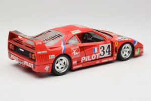 Ferrari F40 LM Pilot #34 Ferte / Thavenin / Palau 24 Hours of Le Mans 1995 Rojo Bburago 1:18 3032-P3 Metal - imagen 3 de 8