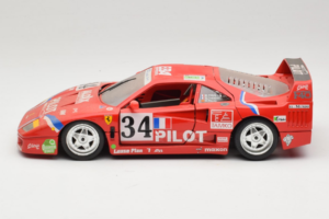 Ferrari F40 LM Pilot #34 Ferte / Thavenin / Palau 24 Hours of Le Mans 1995 Rojo Bburago 1:18 3032-P3 Metal - imagen 4 de 8