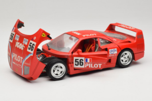 Ferrari F40 #56 Pilot Rojo 1987 Bburago 1:18 3332-P2 Metal - imagen 2 de 8