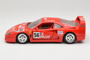 Ferrari F40 #56 Pilot Rojo 1987 Bburago 1:18 3332-P2 Metal - imagen 4 de 8
