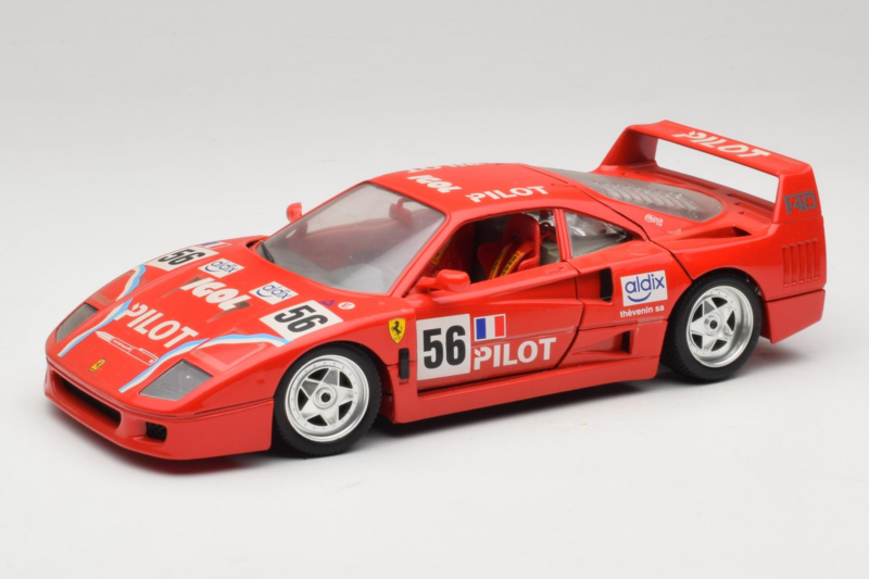 Ferrari F40 #56 Pilot Rojo 1987 Bburago 1:18 3332-P2 Metal