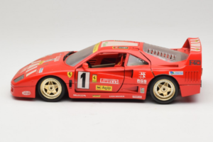 Ferrari F40 Evoluzione #1 Pirelli Agip Rojo con Ruedas Doradas 1992 Bburago 1:18 3042-P2 Metal - imagen 4 de 8