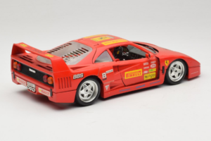 Ferrari F40 Pirelli BBS Rojo Bburago 1:18 3032-P4 Metal - imagen 3 de 8