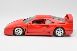 Ferrari F40 Rojo Bburago 1:18 3032 Metal - imagen 4 de 8