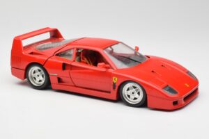 Ferrari F40 Rojo Bburago 1:18 3032 Metal - imagen 6 de 8