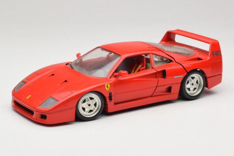 Ferrari F40 Rojo Diamond Edition Bburago 1:18 3022-P1 Metal