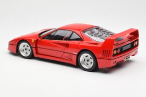 Ferrari F40 Rojo Kyosho 1:18 08416R2 Metal - imagen 9 de 10