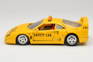 Ferrari F40 Safety Car Amarillo Bburago 1:18 3032-Y2 Metal - imagen 4 de 8