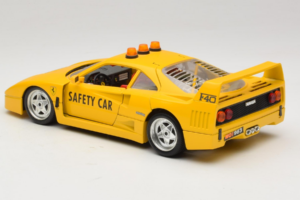 Ferrari F40 Safety Car Amarillo Bburago 1:18 3032-Y2 Metal - imagen 7 de 8
