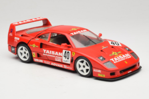 Ferrari F40 #40 T. Ohta / A. Reid Taisan Rojo 1987 Bburago 1:18 3022-T1 Metal - imagen 6 de 8