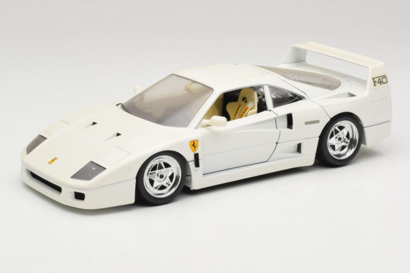 Ferrari F40 Blanco Bburago 1:18 3332-W4 Metal
