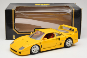Ferrari F40 Amarillo Bburago 1:18 3032-Y1 Metal - imagen 8 de 8