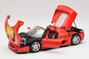 Ferrari F50 Descapotable 50 Jahre Ferrari 24 Jahre Bburago FMC Rojo Bburago 1:18 3352-P1 Metal - imagen 2 de 8
