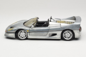 Ferrari F50 Descapotable Chrome Silver Edición Limitada Hot Wheels 1:18 25741 Metal - imagen 4 de 8