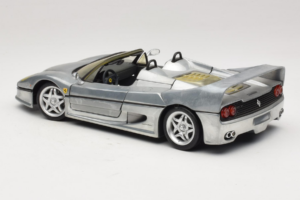 Ferrari F50 Descapotable Chrome Silver Edición Limitada Hot Wheels 1:18 25741 Metal - imagen 7 de 8