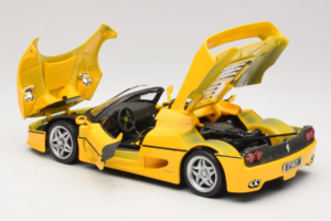 Ferrari F50 Descapotable Shell Amarillo Maisto 1:18 3076-Y2 Metal - imagen 5 de 8