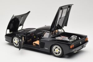 Ferrari F512M Negro Hot Wheels 1:18 23922 Metal - imagen 5 de 8
