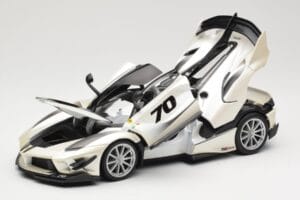 Ferrari FXX-K Evo #70 Blanco Bburago 1:18 18-16012 Metal - imagen 2 de 8