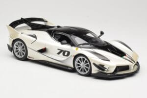 Ferrari FXX-K Evo #70 Blanco Bburago 1:18 18-16012 Metal - imagen 6 de 8