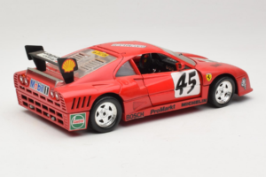 Ferrari 288 GTO Evoluzione #45 Rojo Revell 1:18 48820 Metal - imagen 3 de 8