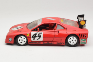 Ferrari 288 GTO Evoluzione #45 Rojo Revell 1:18 48820 Metal - imagen 4 de 8