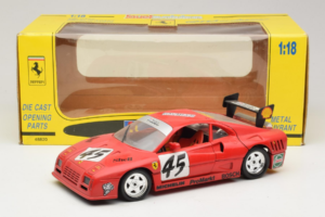 Ferrari 288 GTO Evoluzione #45 Rojo Revell 1:18 48820 Metal - imagen 8 de 8