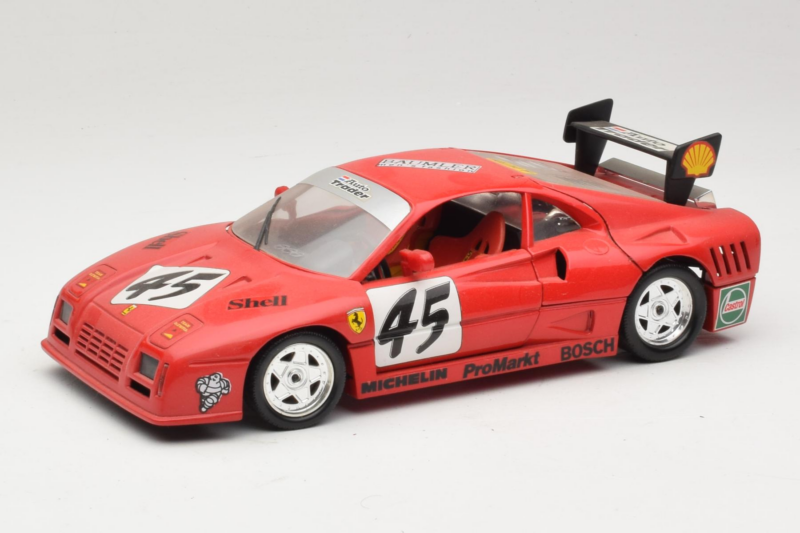 Ferrari 288 GTO Evoluzione #45 Rojo Revell 1:18 48820 Metal