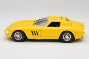 Ferrari 250 GTO Amarillo Guiloy 1:18 67525 Metal - imagen 4 de 8